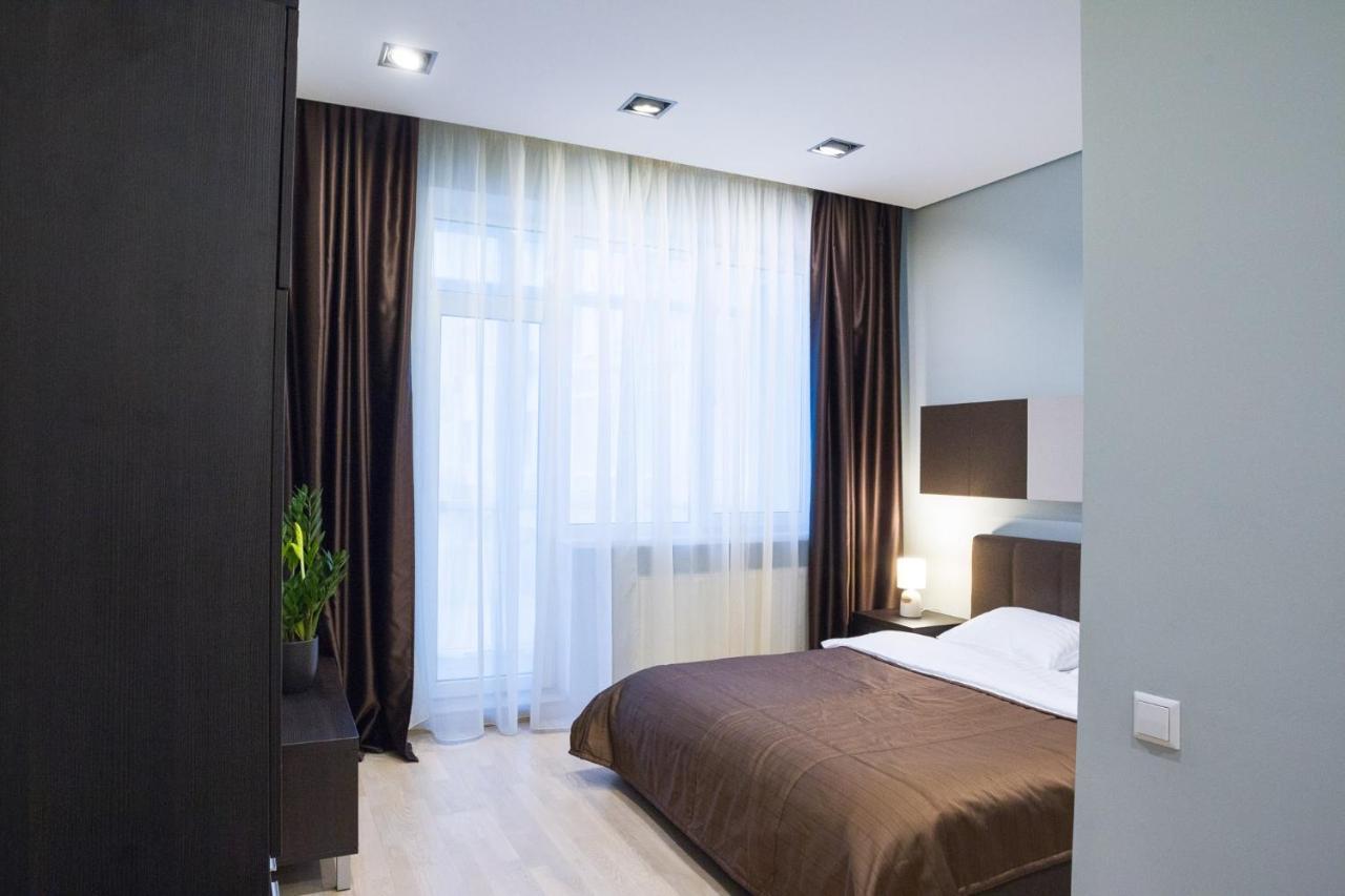 Navit Apartments With Breakfast, Near The Railway Station, The City Center And The Park Kiev Exteriör bild